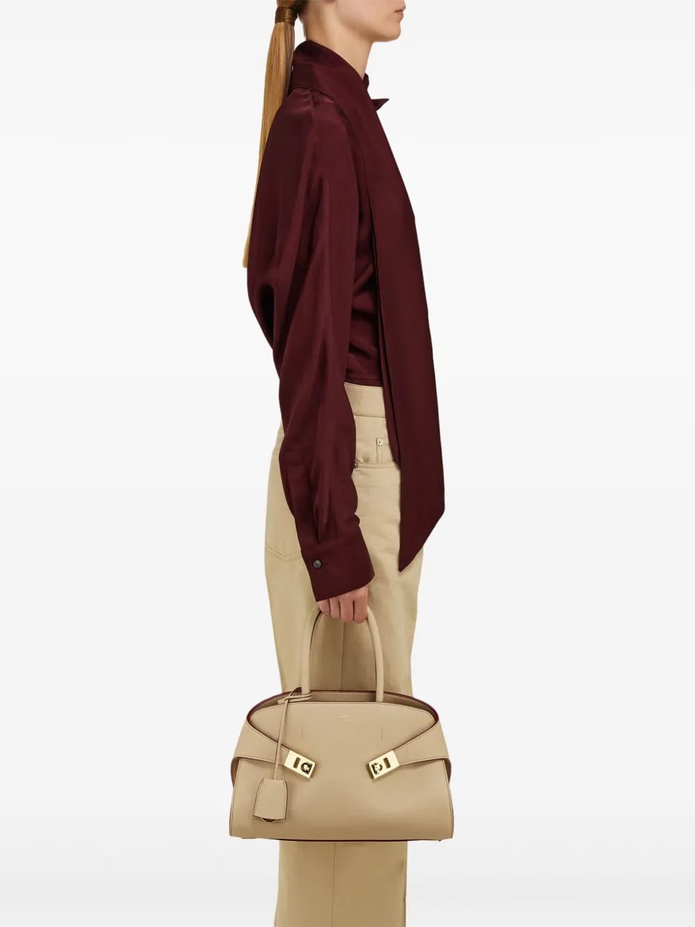 Hug tote bag