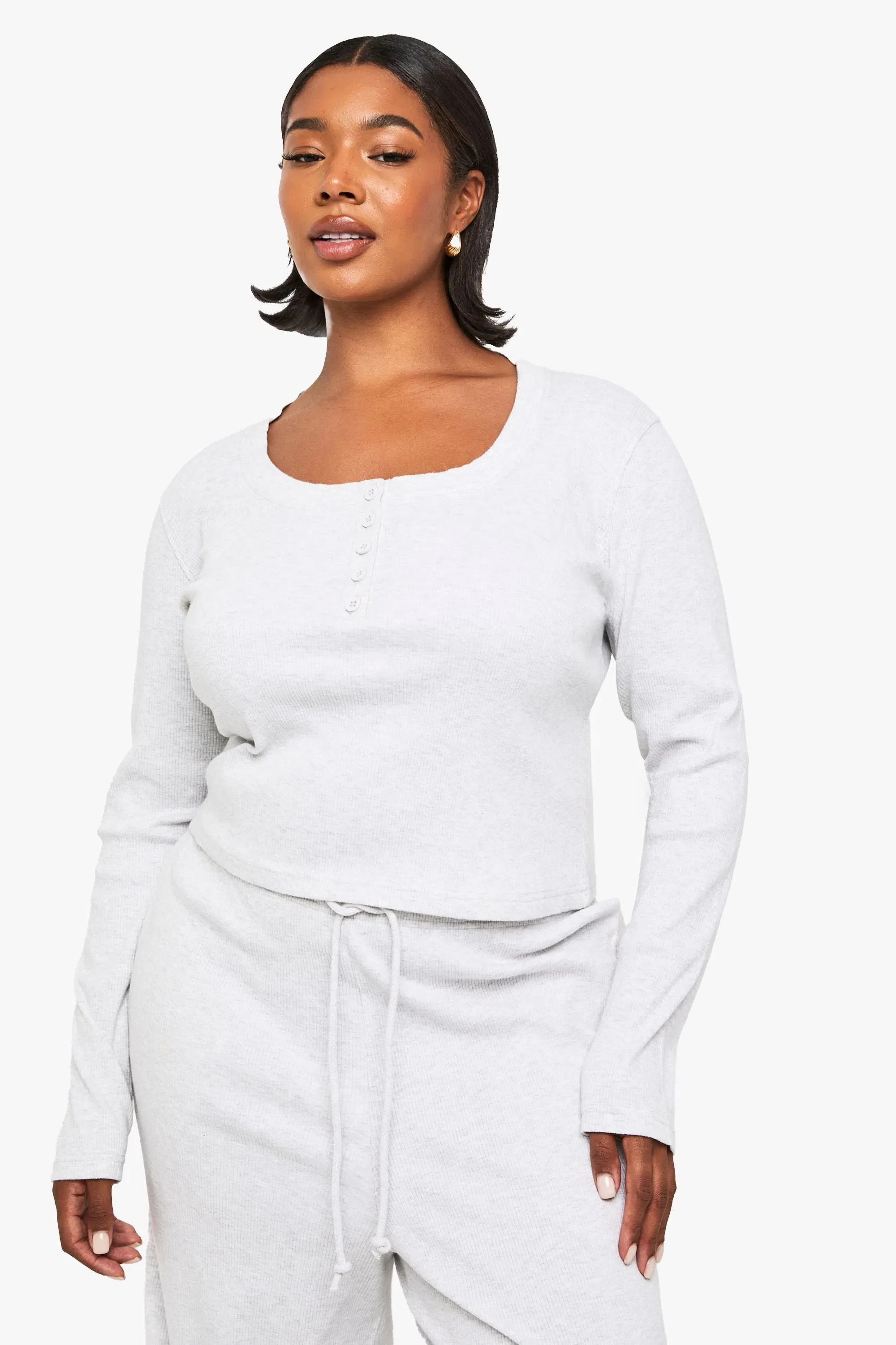 Plus Button Front Scoop Top