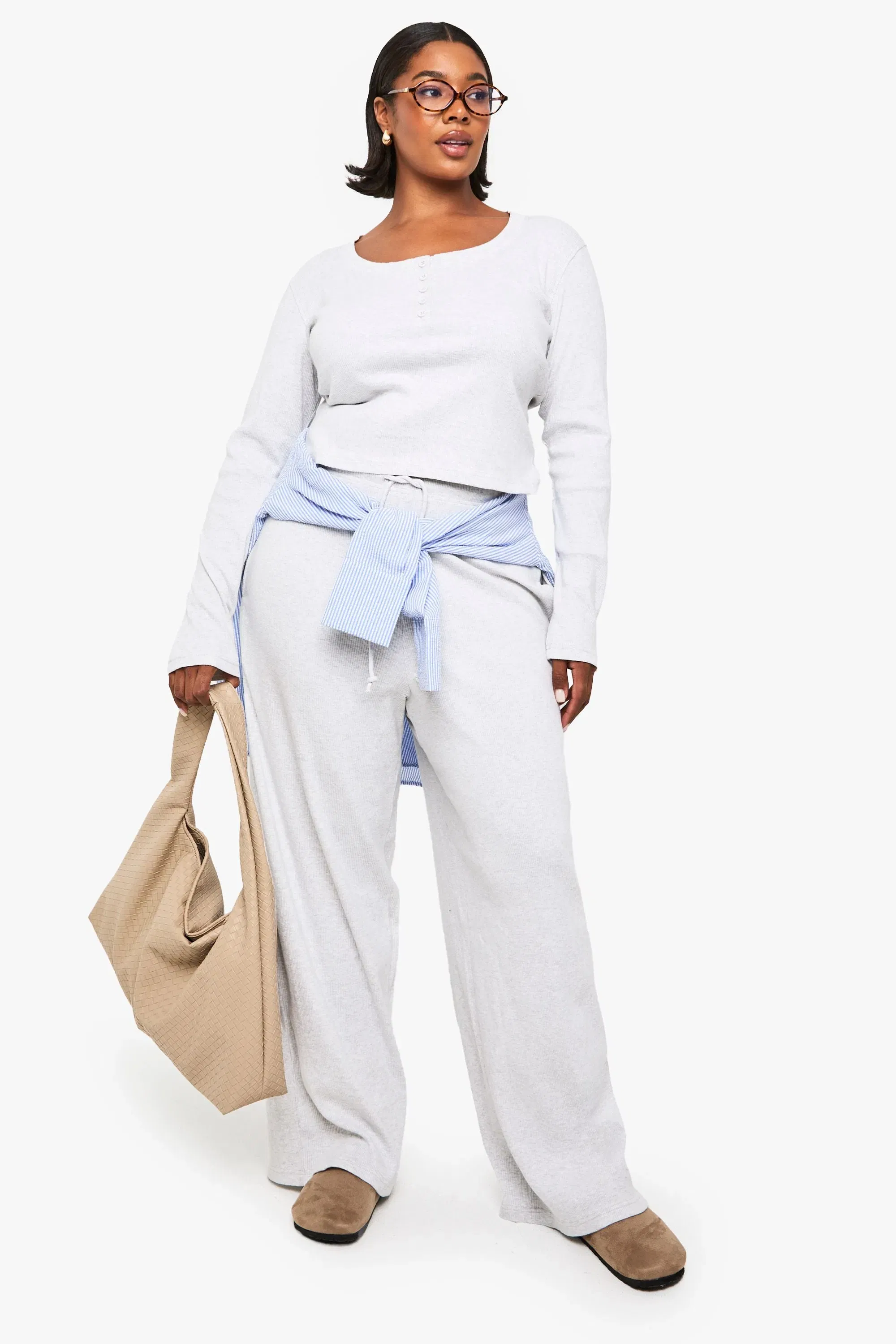 Plus Button Front Scoop Top