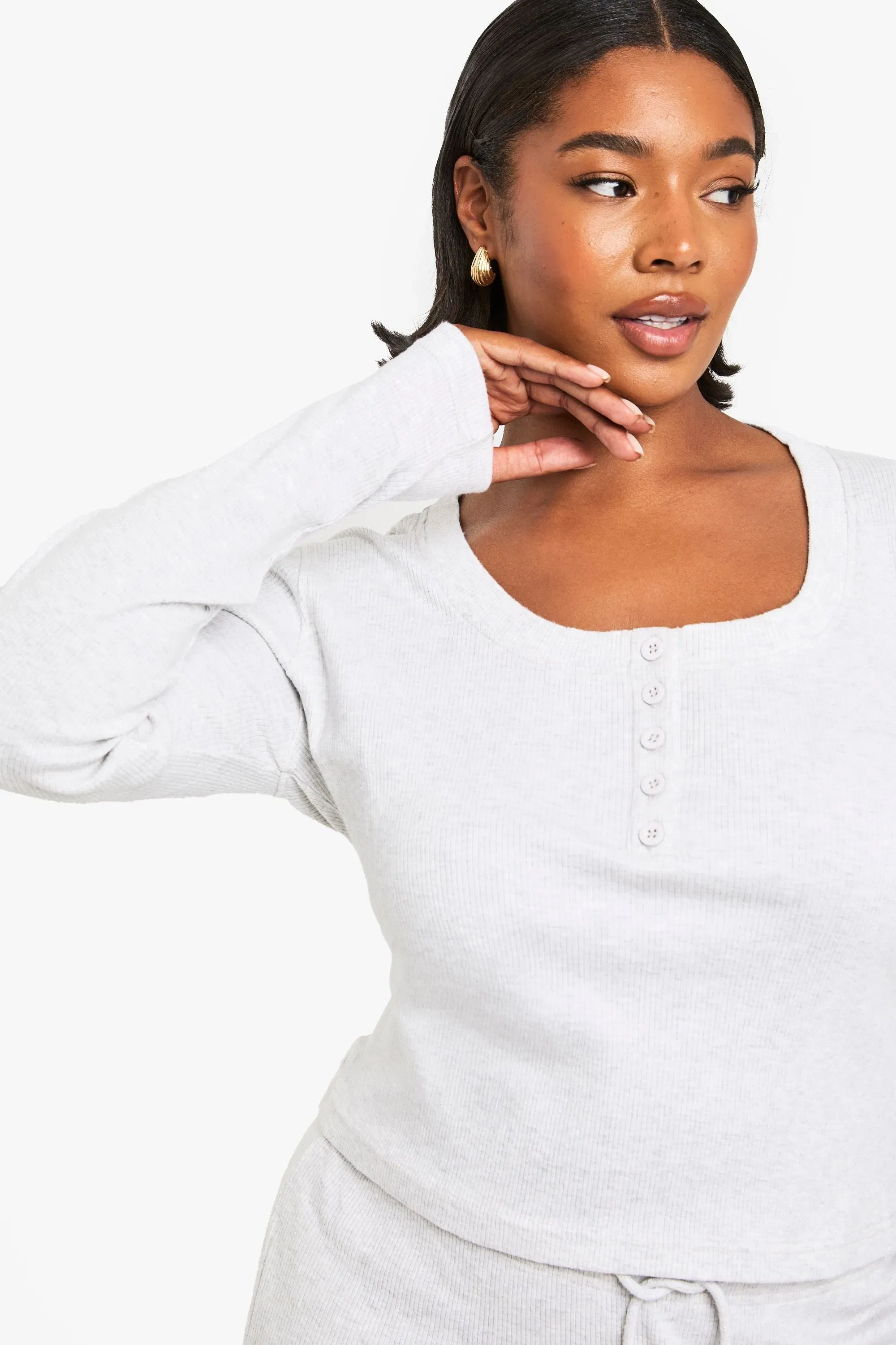 Plus Button Front Scoop Top