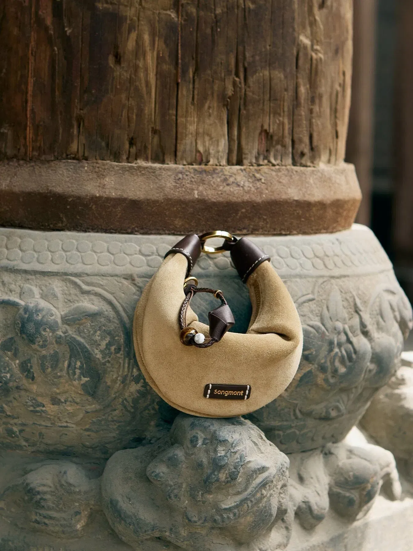 Songmont Mini Luna Airpods Case - Dune Suede