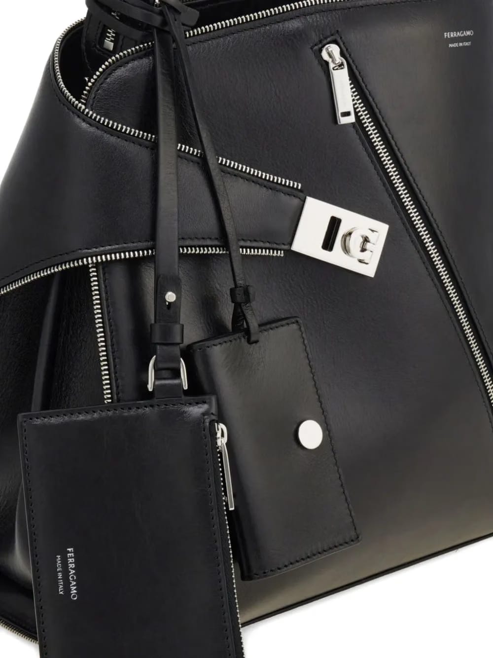 large Hug zip-detail shoulder bag
