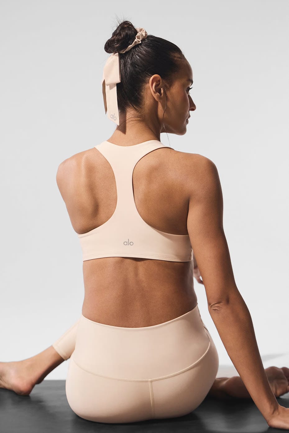 Alo Yoga Airlift Advantage Racerback Bra