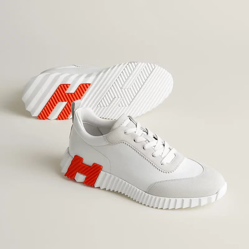 Bouncing sneaker
