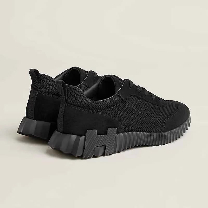 Bouncing sneaker