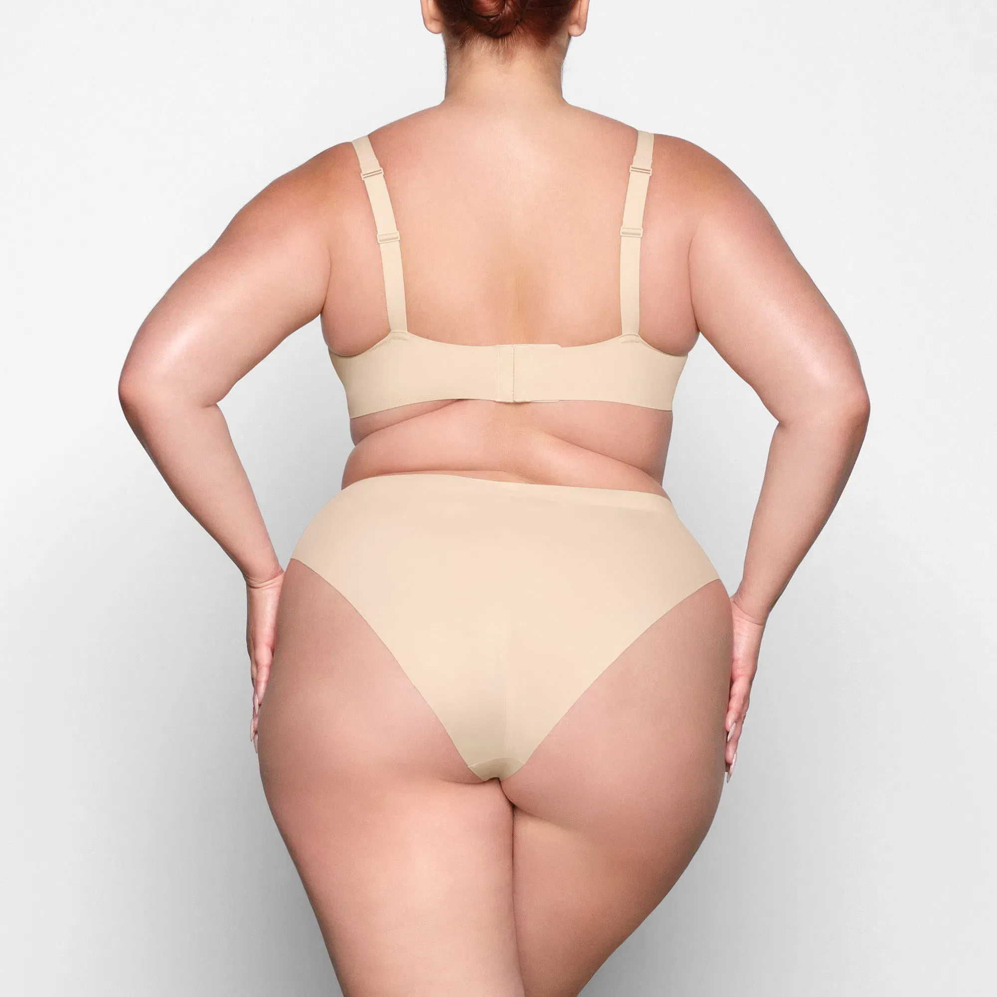 NAKED PLUNGE BRALETTE | SAND