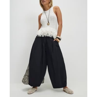 Petite Black Poplin Barrel Leg Trousers