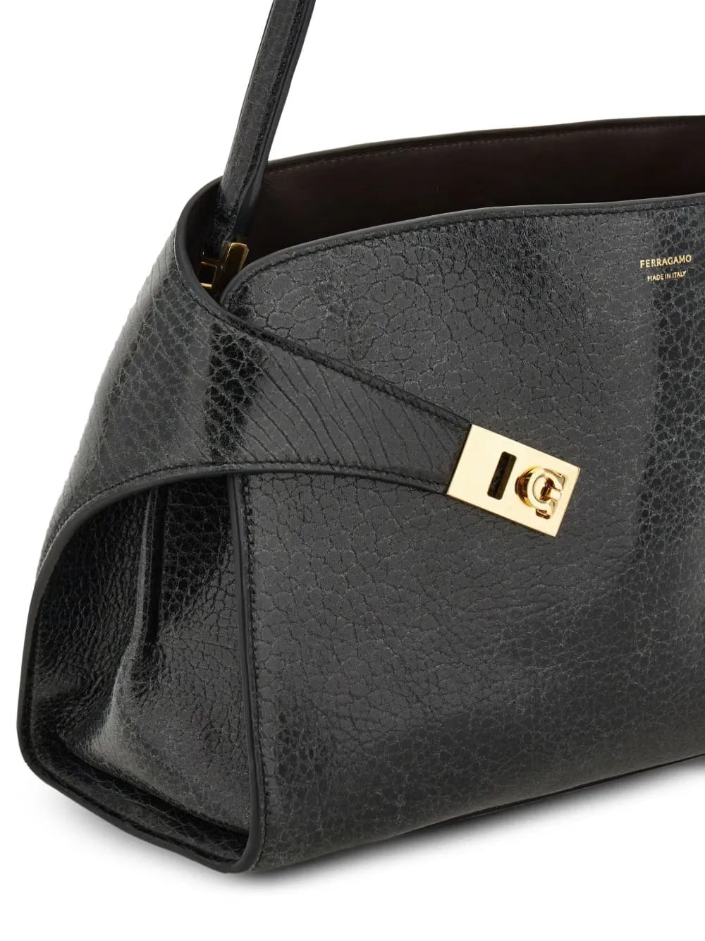 medium Hug leather shoulder bag