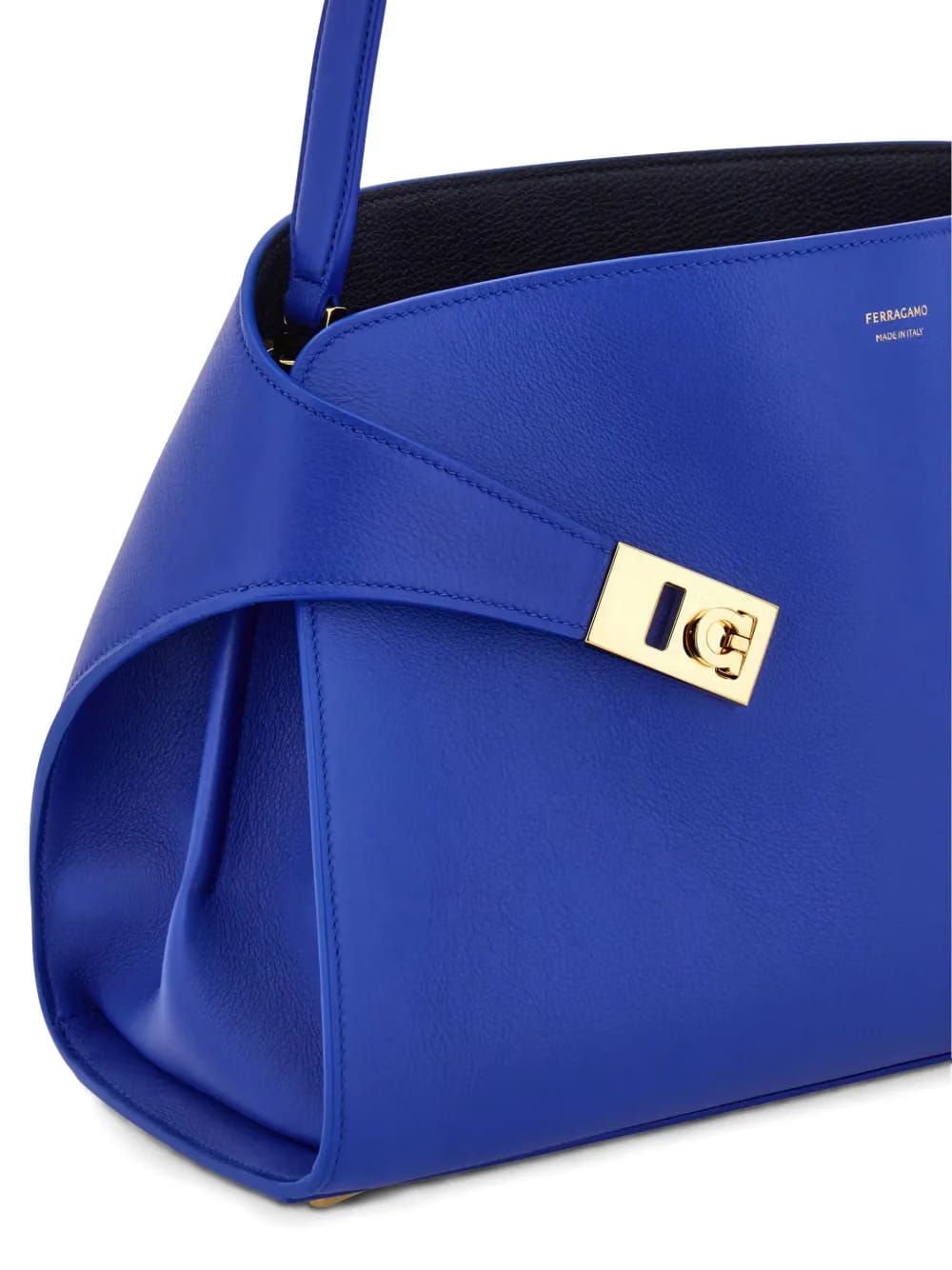 medium Soft Hug shoulder bag