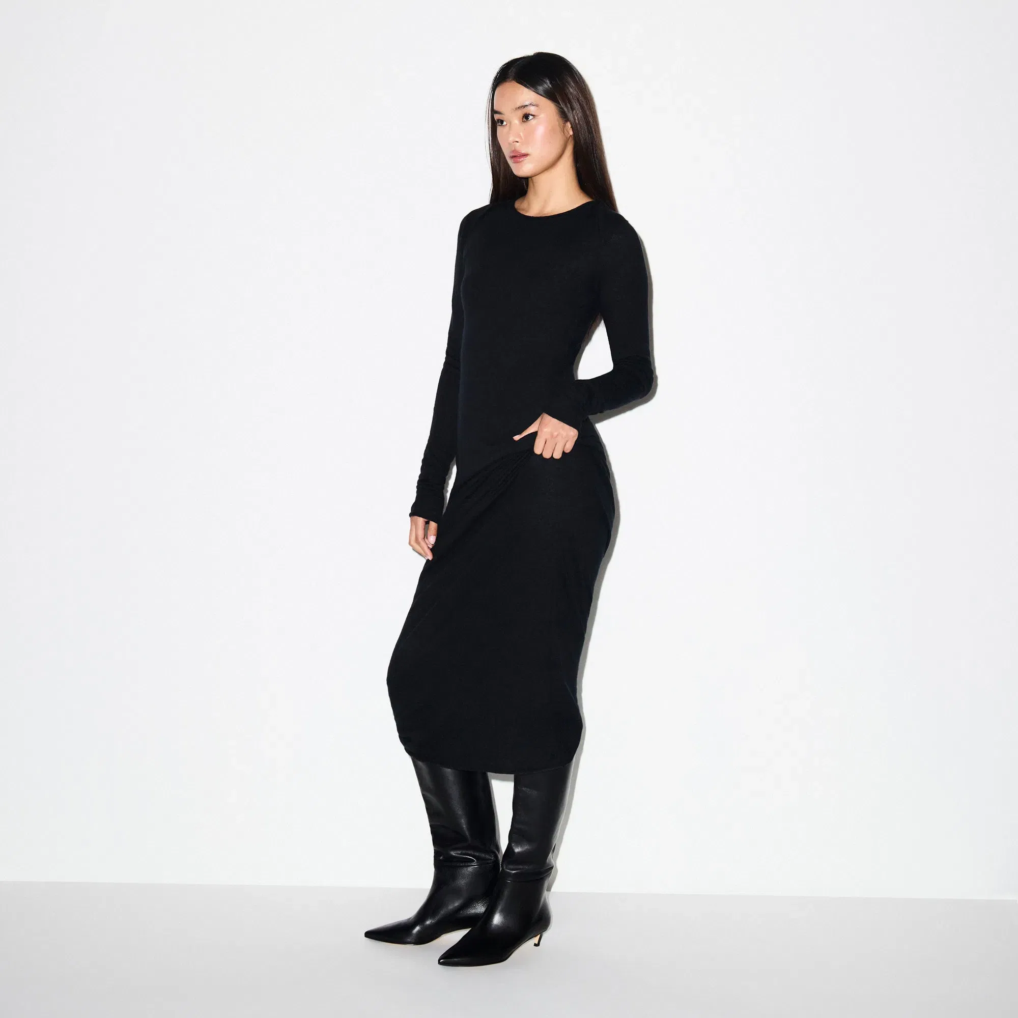 FEATHERWEIGHT CASHMERE LONG DRESS | ONYX