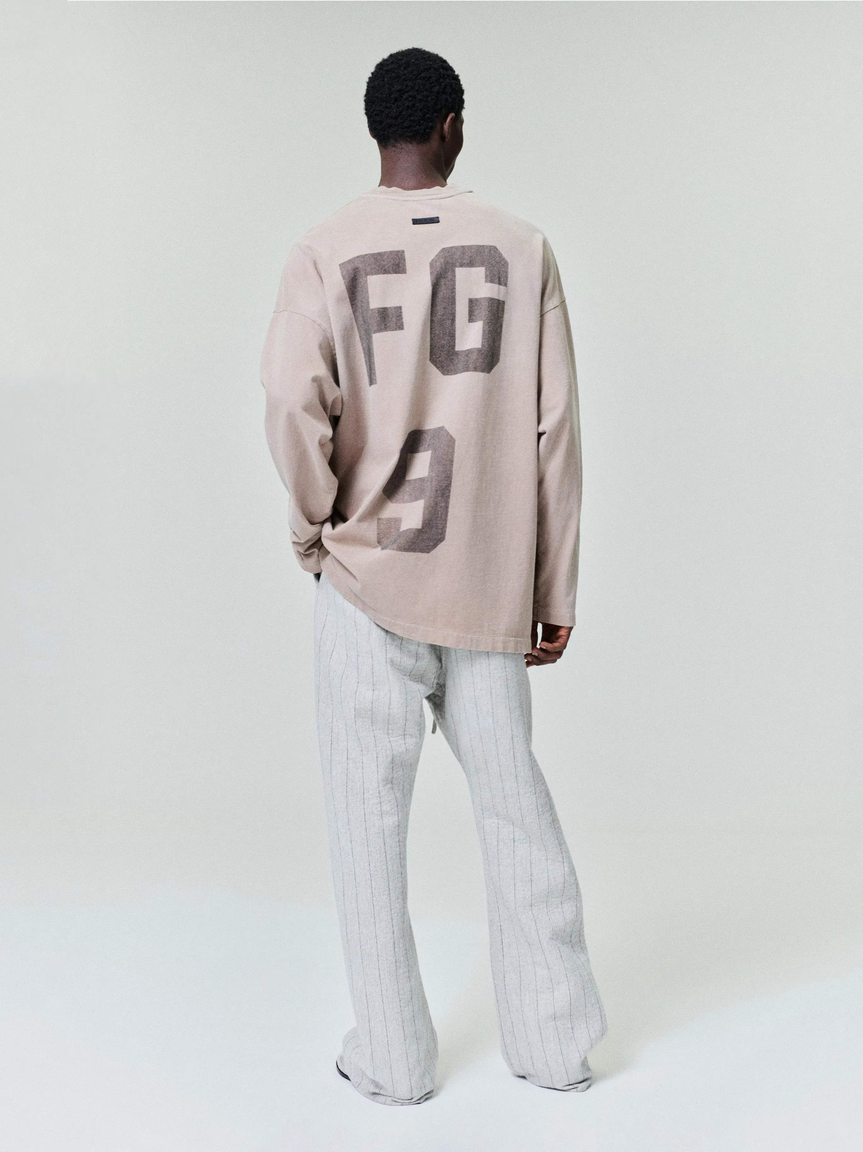 Essentials Fg 9 Long Sleeve Tee Dune Pearl