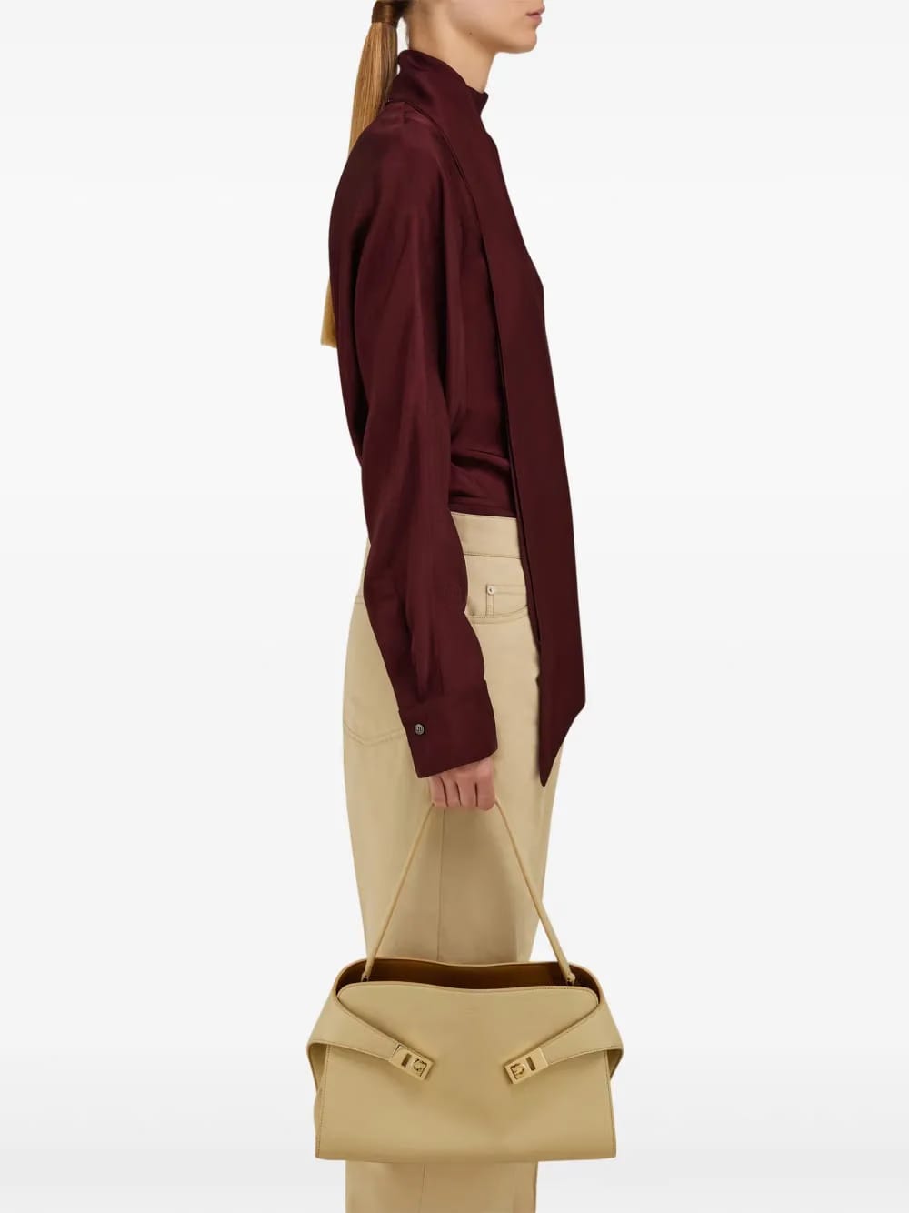 small Hug shoulder bag
