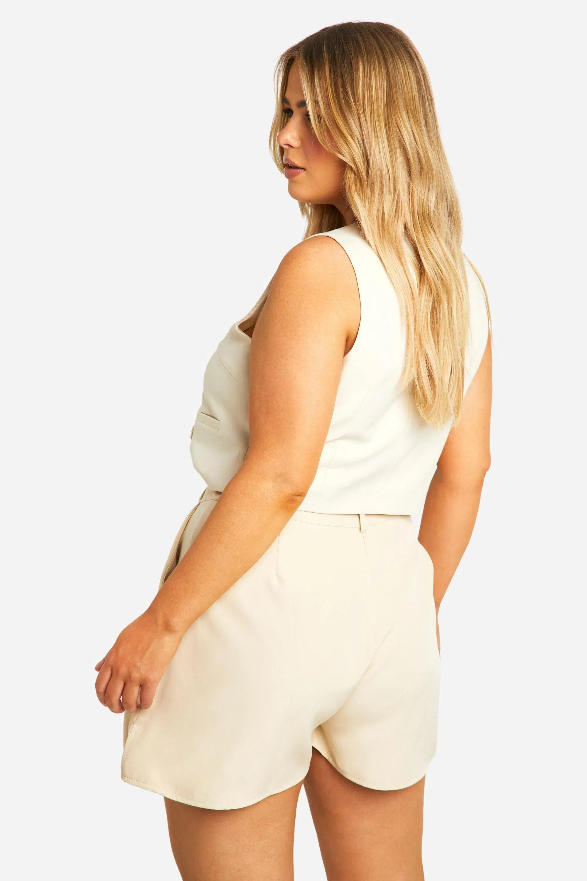 Plus Woven Tailored Split Hem Detail Short