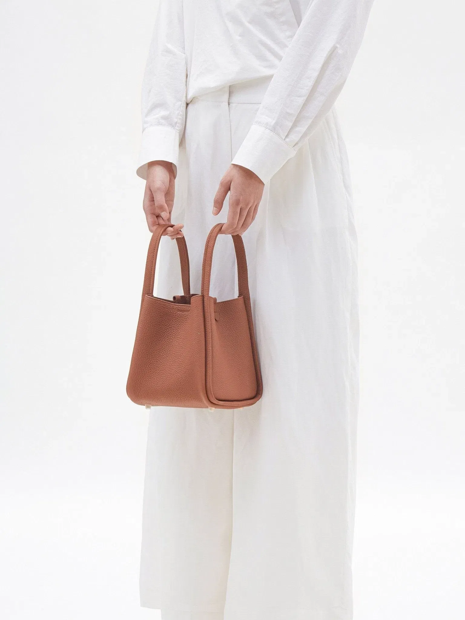 Songmont Medium Song Bag Golden Brown
