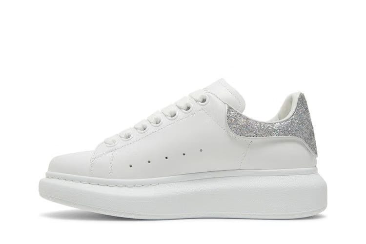 Alexander McQueen Wmns Oversized Sneaker 'White Silver Glitter'