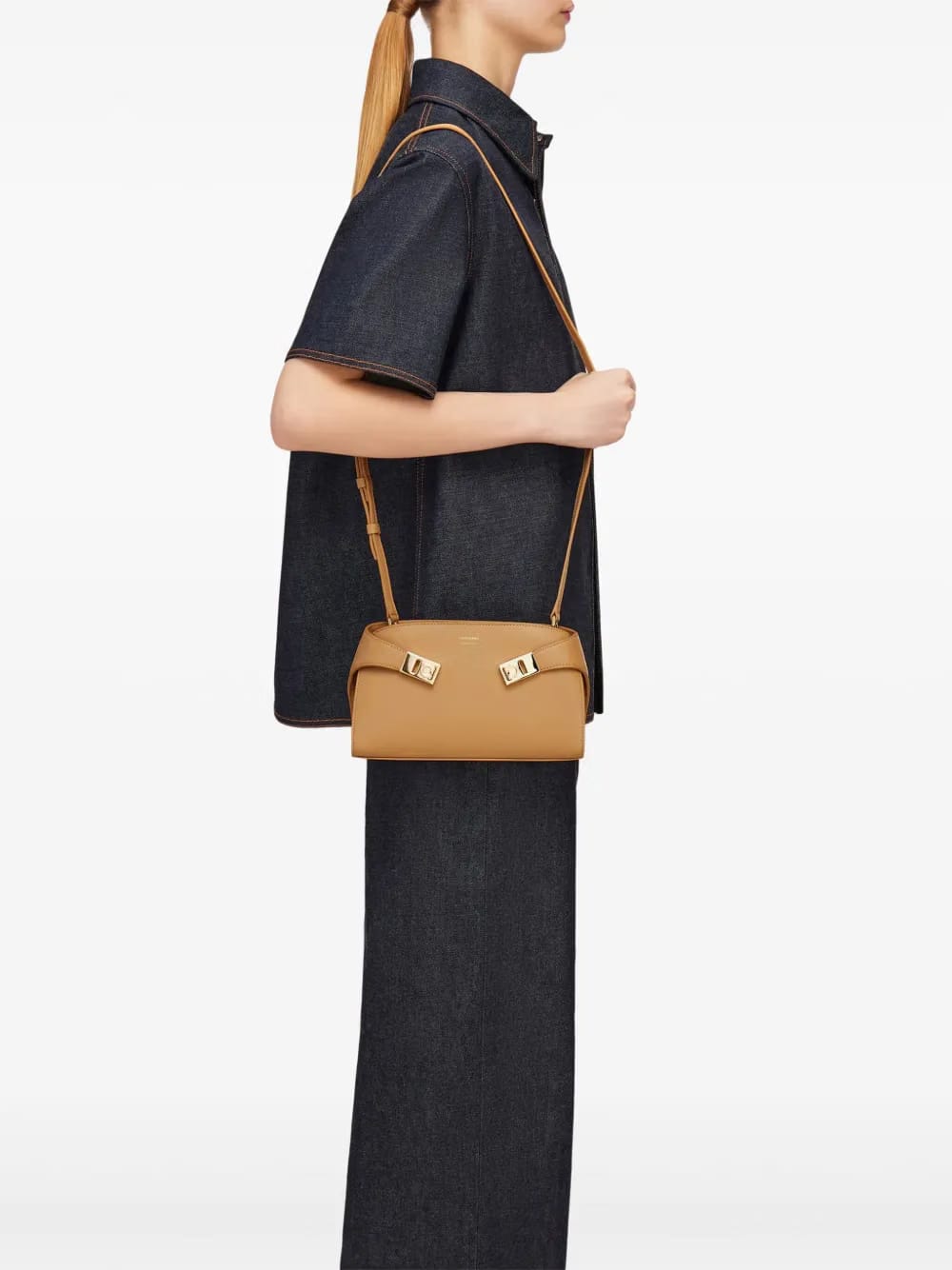 mini Hug crossbody bag