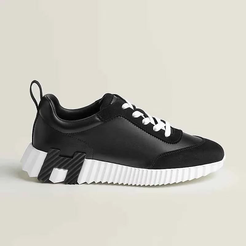 Bouncing sneaker