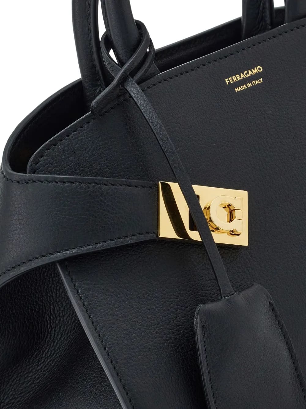 Hug leather mini bag