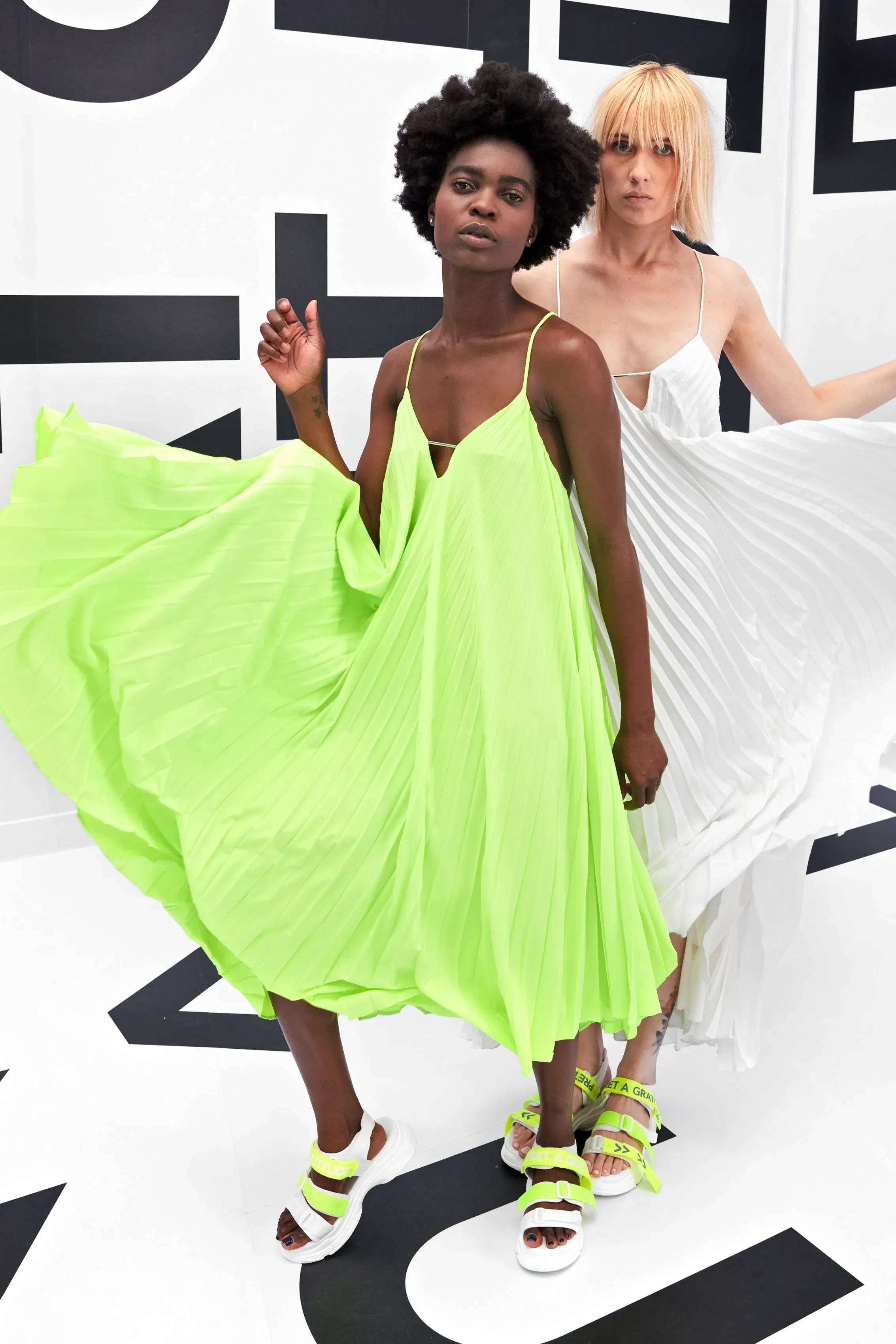 OPEN BACK PLEATED MIDI DRESS