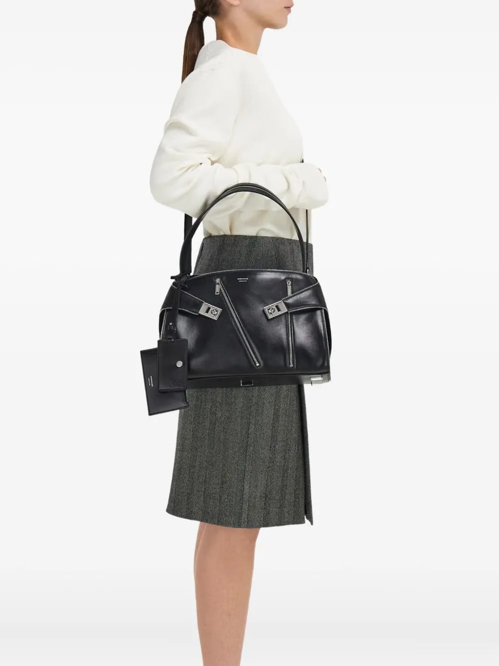 medium Hug Soft zip-detail shoulder bag