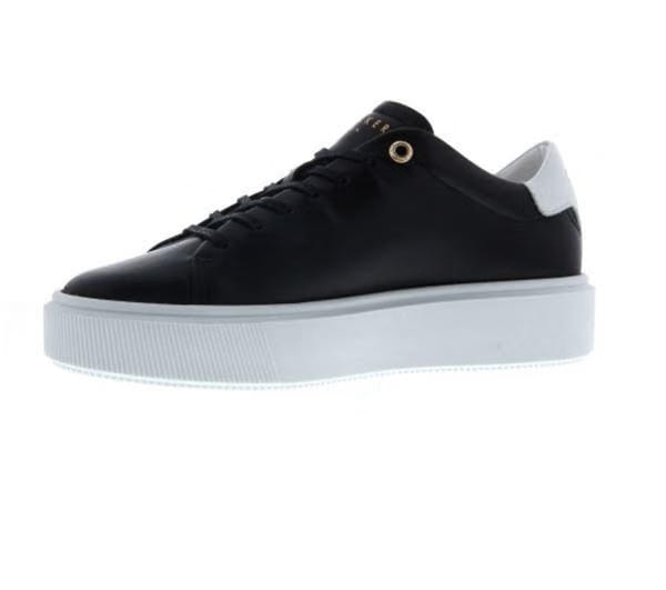 Lornea Trainers