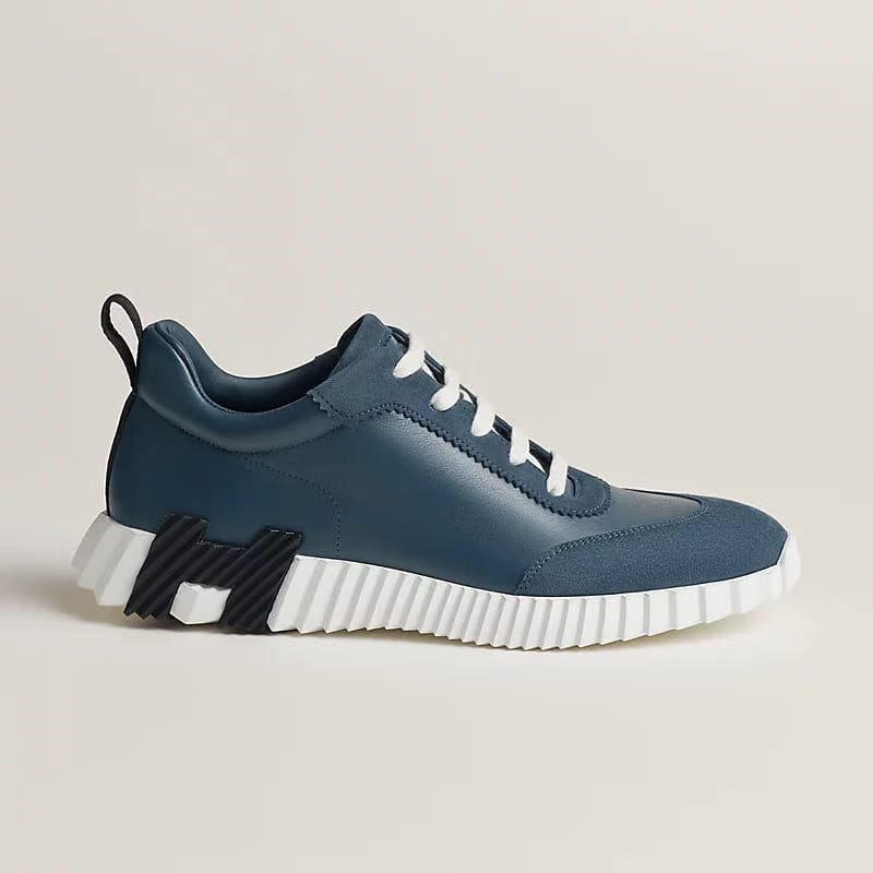 Bouncing sneaker