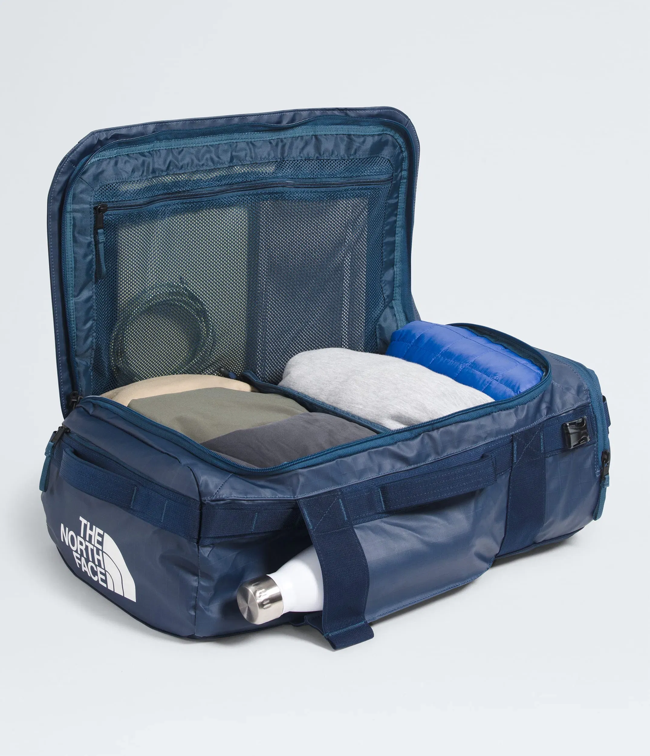 The North Face Base Camp™ Voyager Duffel—32L Shady Blue