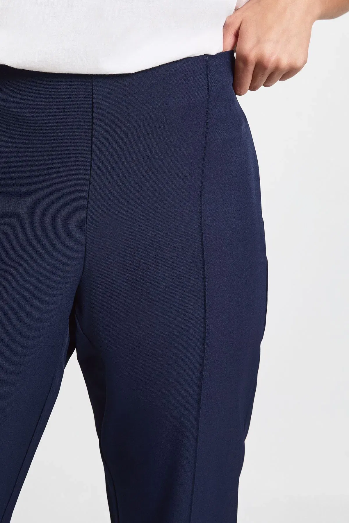 Boohoo Basics Tailored Tapered Trouser