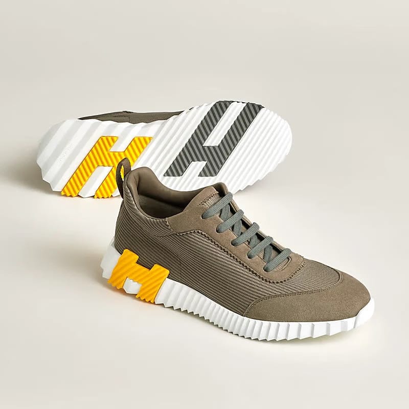 Bouncing sneaker