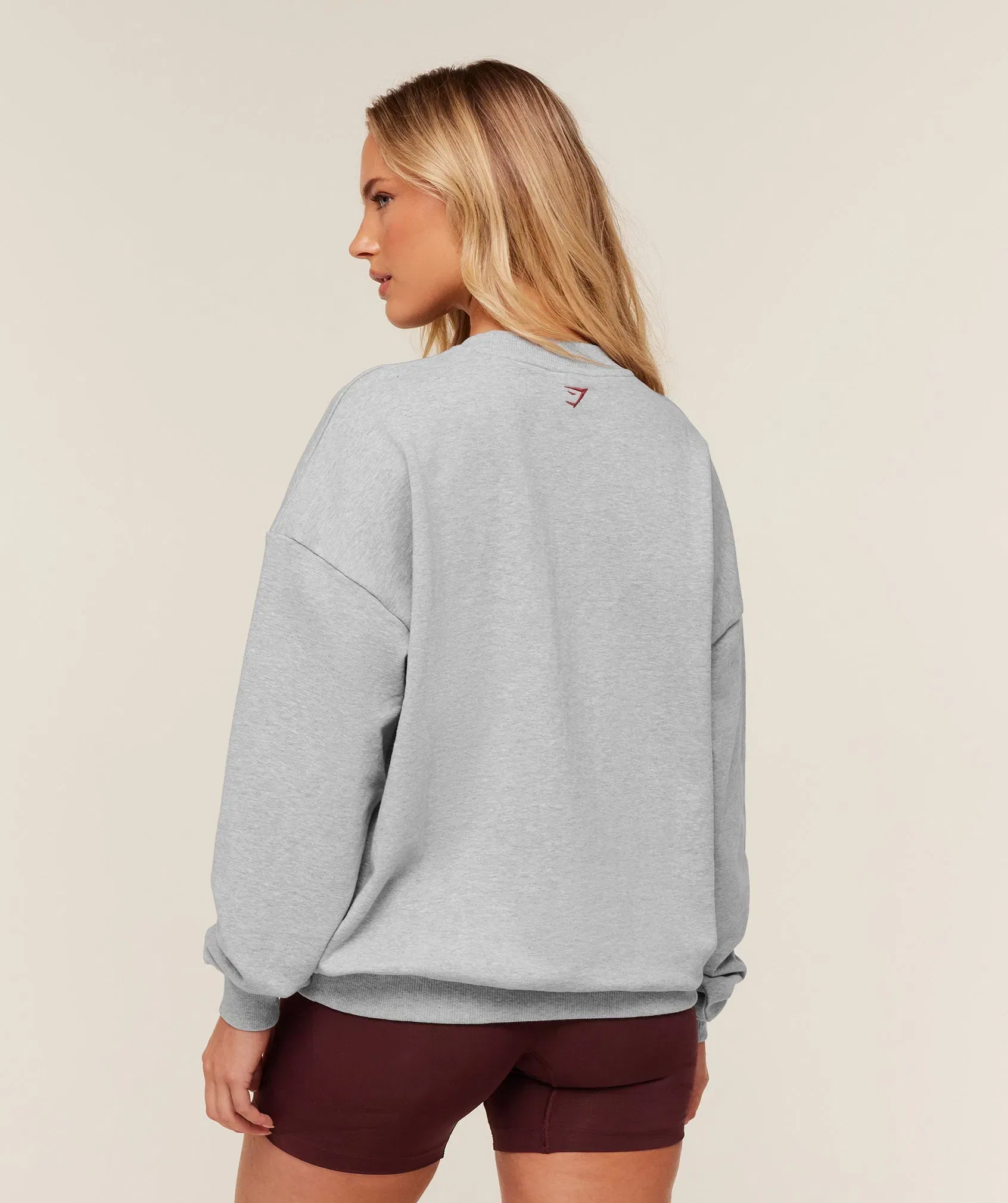Gymshark Collegiate Graphic Crew Neck Pullover - Light Grey Core Marl/GS Sets Red