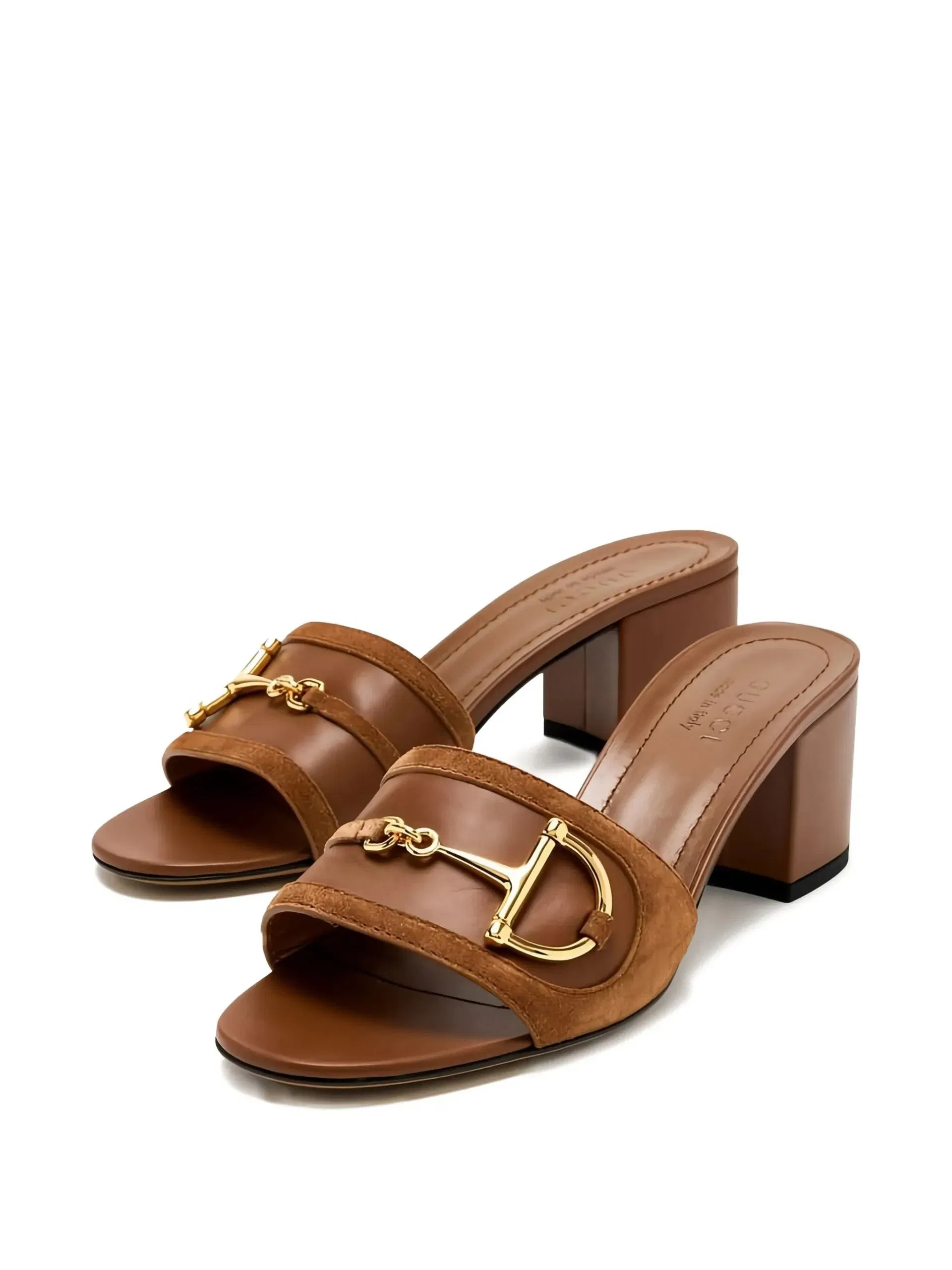 The V-Detail Flat Sandals – Black