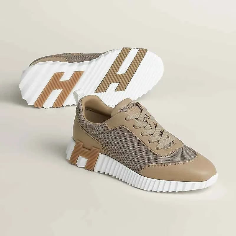 Bouncing sneaker