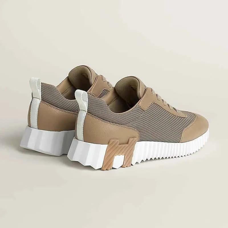 Bouncing sneaker