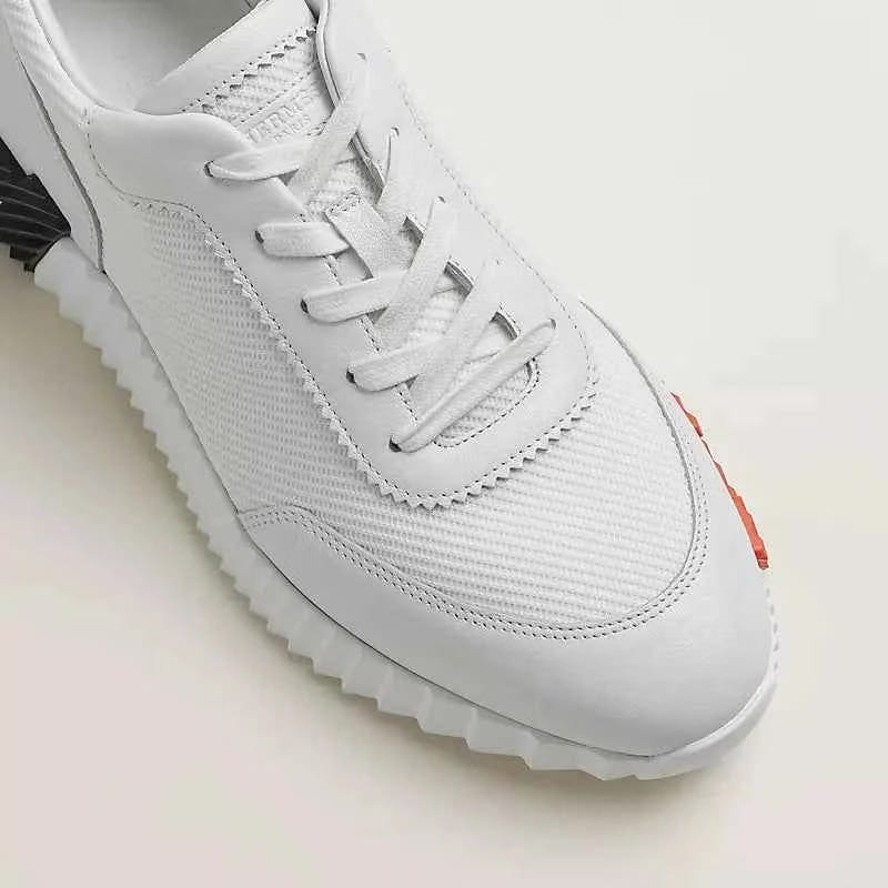 Bouncing sneaker