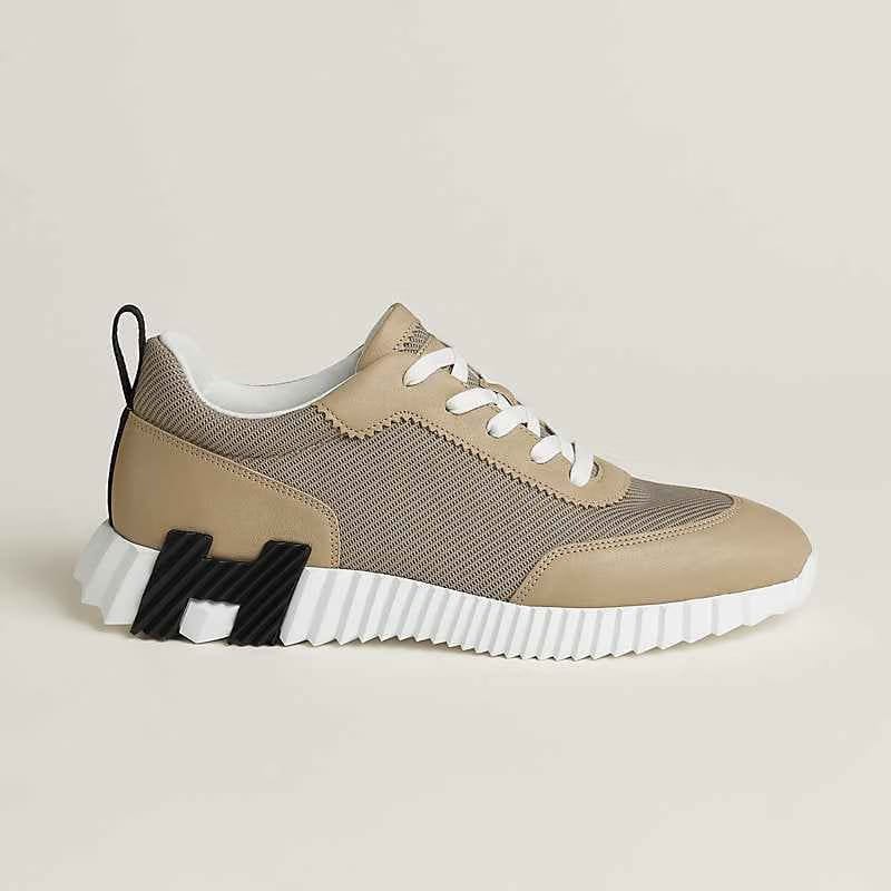 Bouncing sneaker