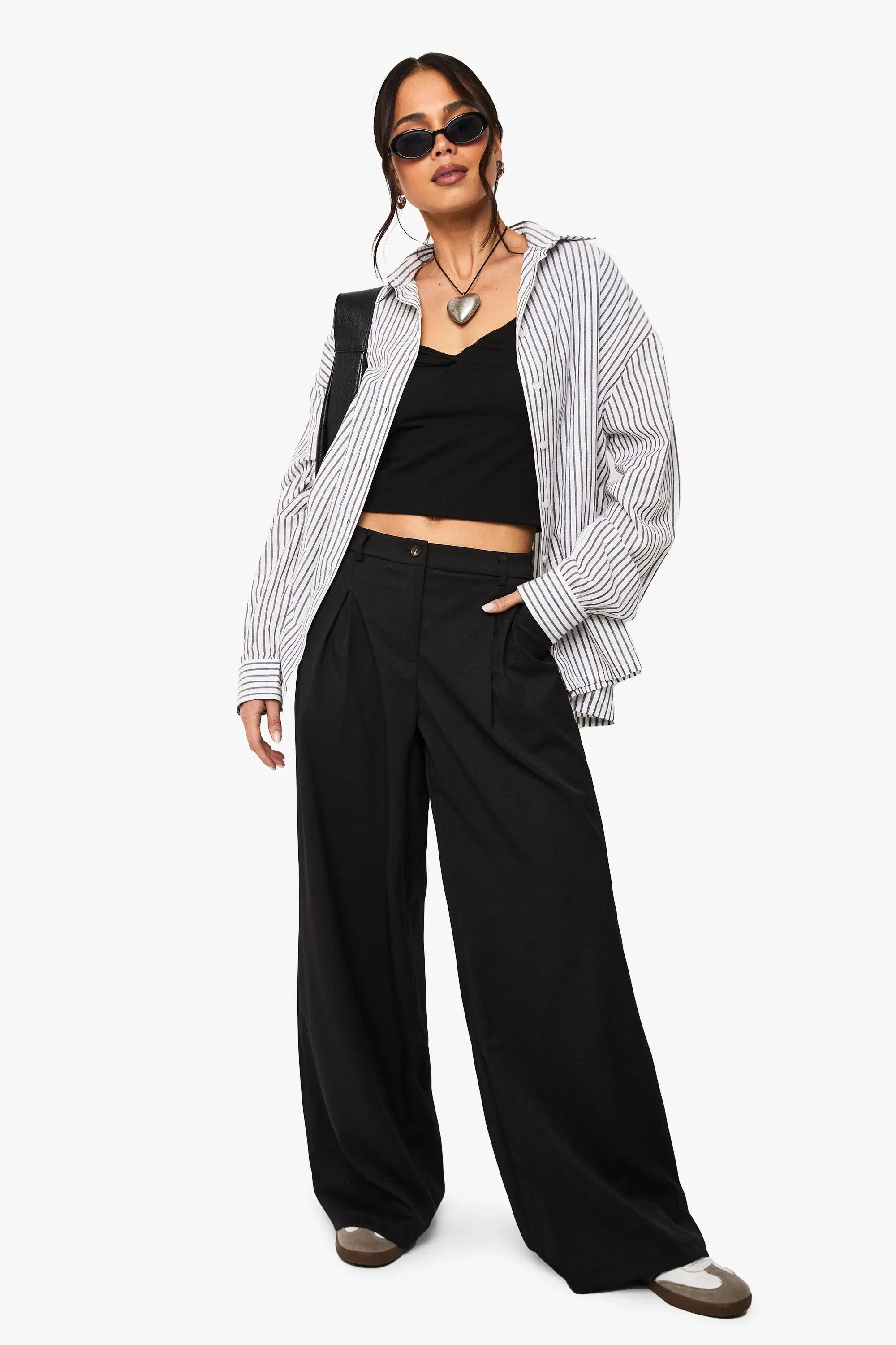Twist Front Sweetheart Neckline Cap Sleeve Top