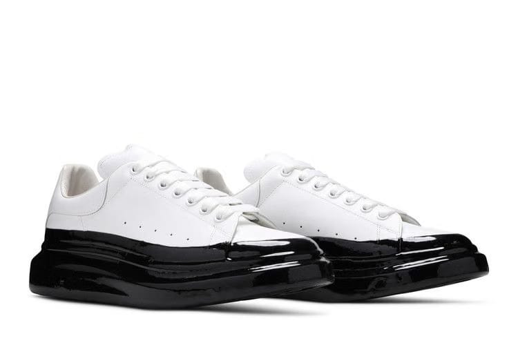 Alexander McQueen Oversized Sneaker Paint Dipped - Black