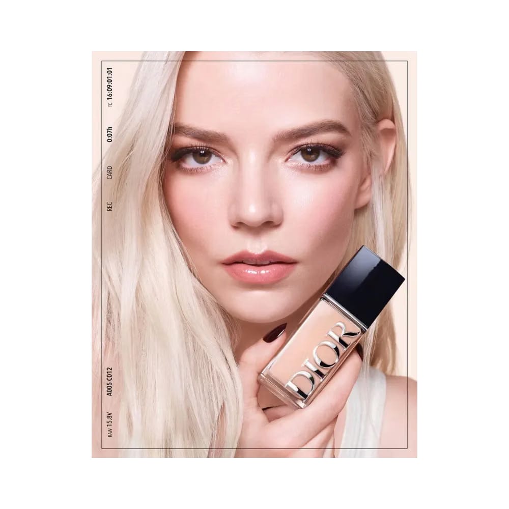 Dior Forever Skin Glow 2.5 Warm
