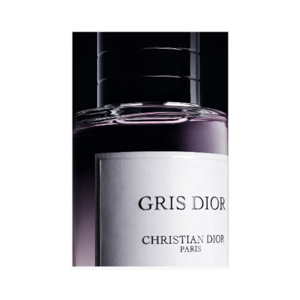 Gris Dior Eau De Parfum - Woody Floral Notes