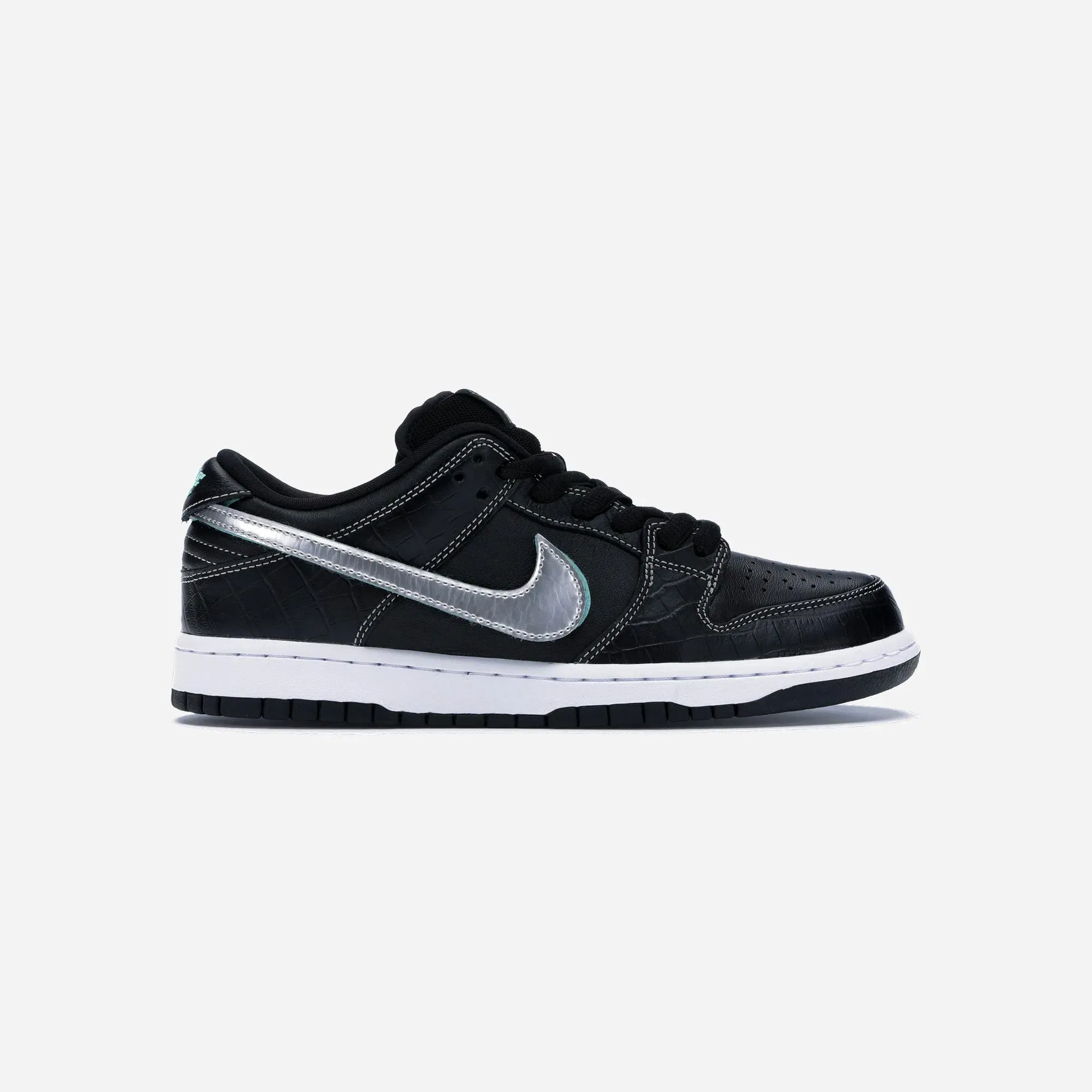 NIKE SB DUNK LOW DIAMOND SUPPLY CO. BLACK DIAMOND