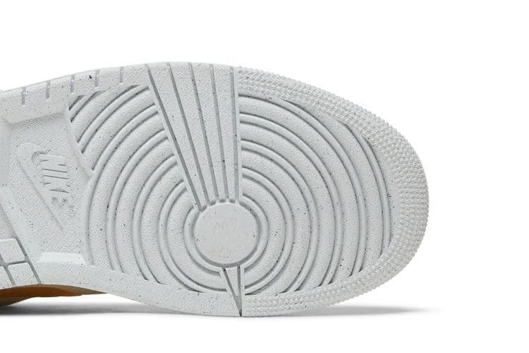 Jordan 1 Low SE Celestial Gold