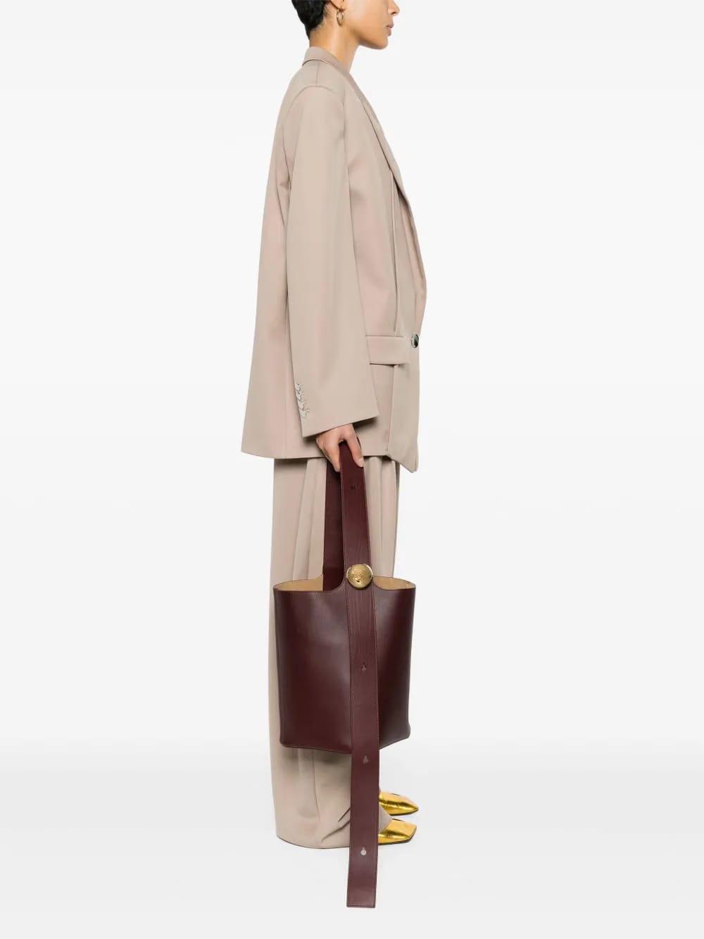 Pebble leather bucket bag