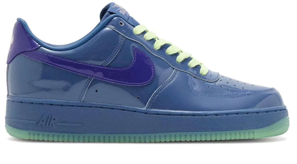 Nike Air Force 1 Low Patent Leather Mystic Navy Grape Ice