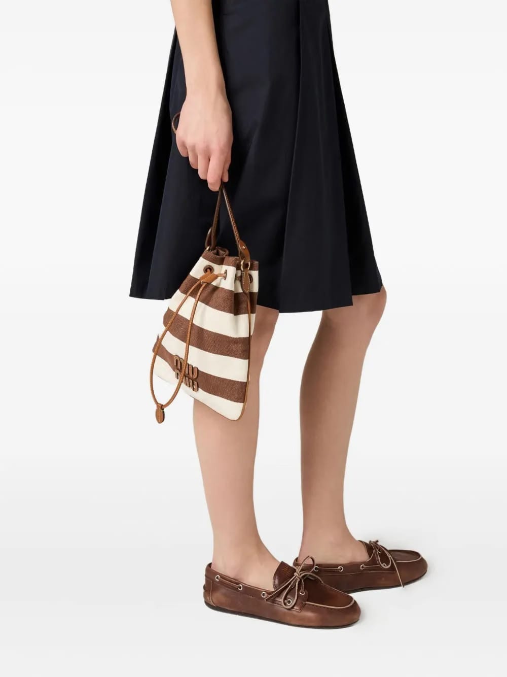 striped drawstring bucket bag