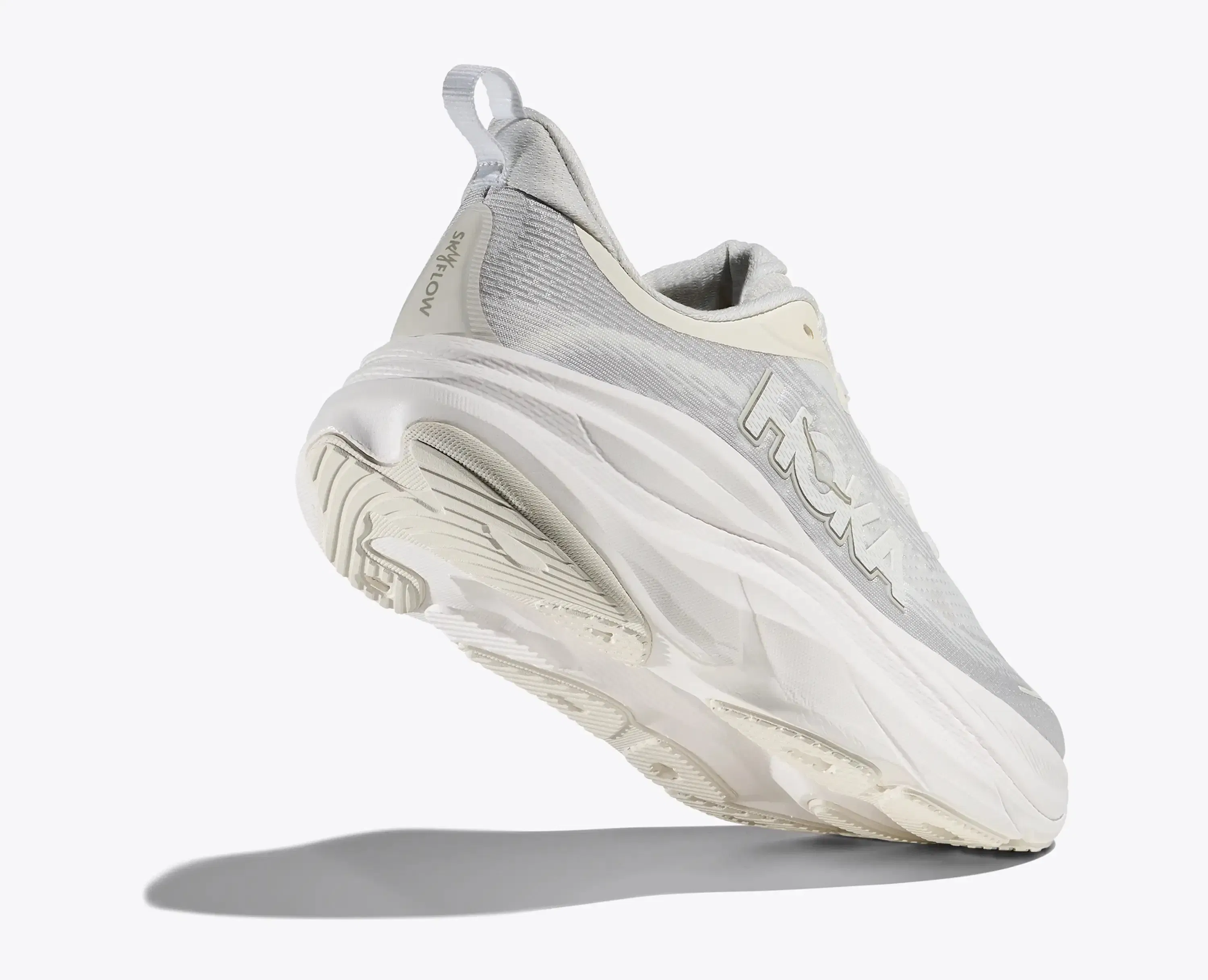 Hoka Women'S Skyflow Frost Cosmic Grey