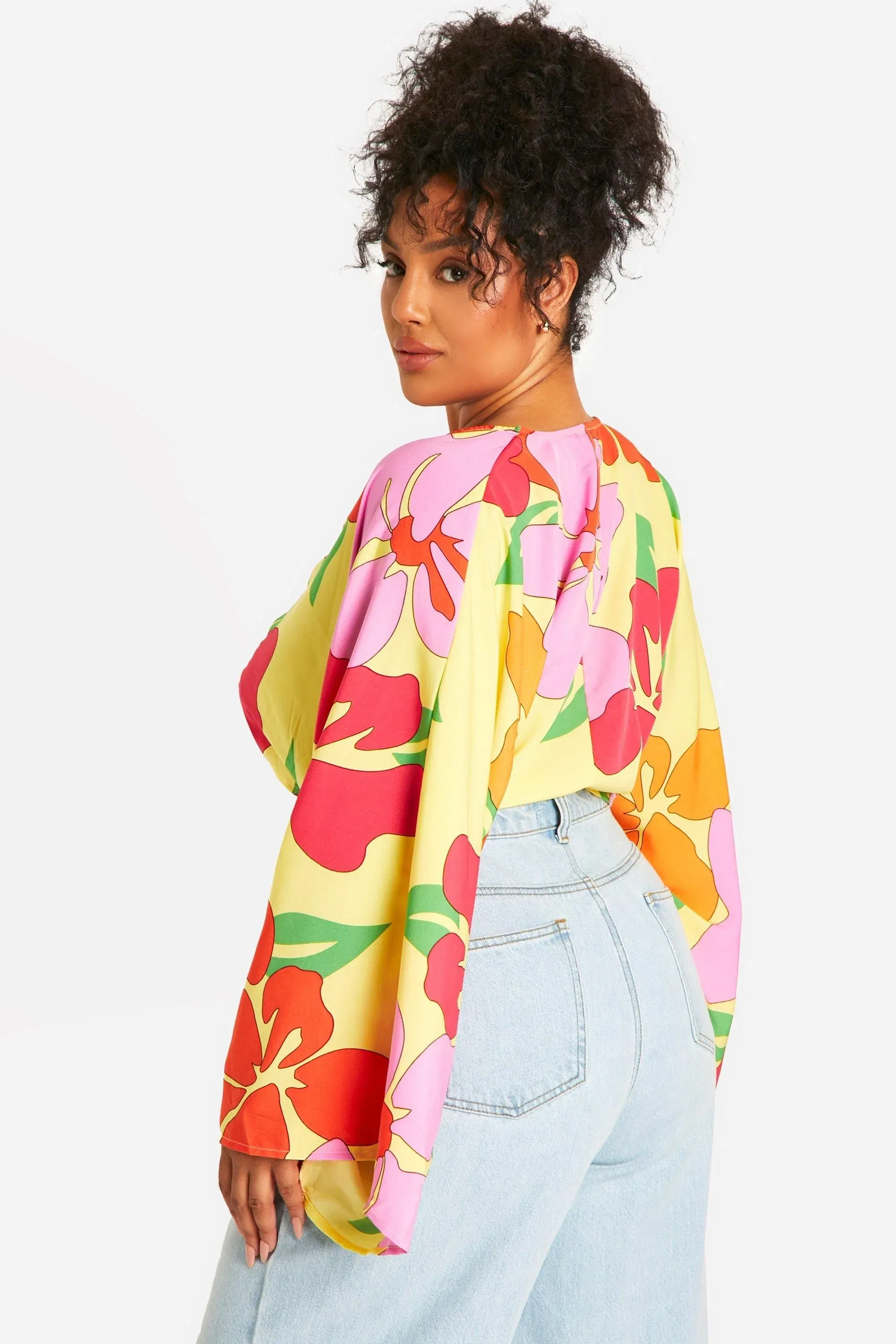 Plus Floral Twist Long Sleeve Crop Top