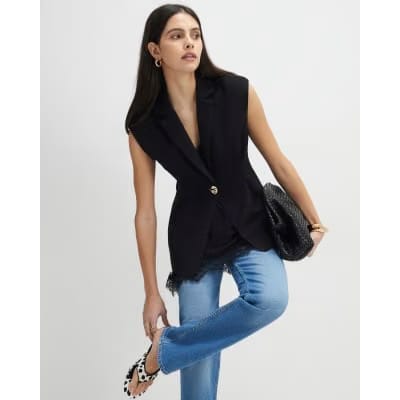 Black Sleeveless Cinched Waist Blazer