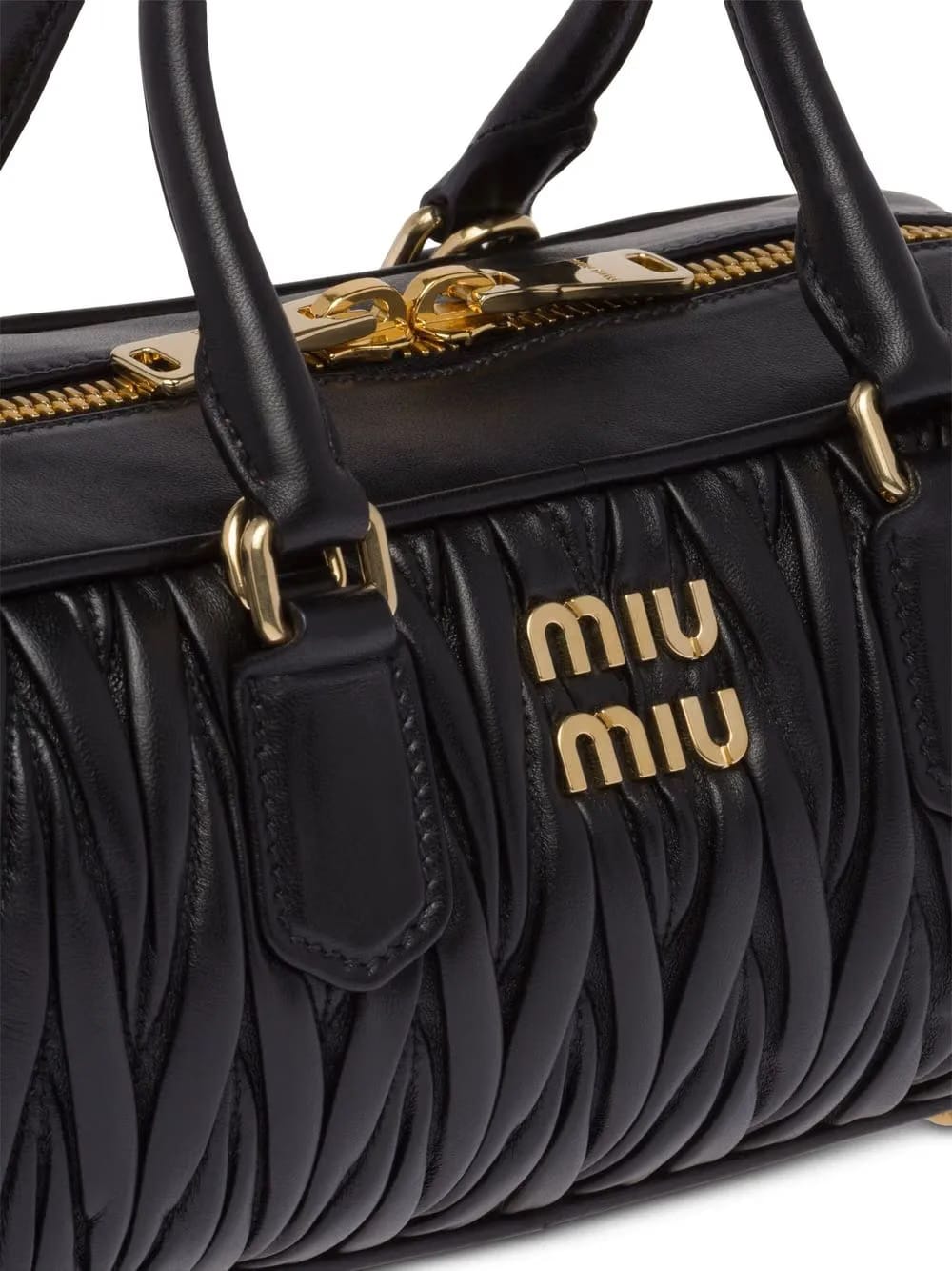 Matelassé crossbody bag