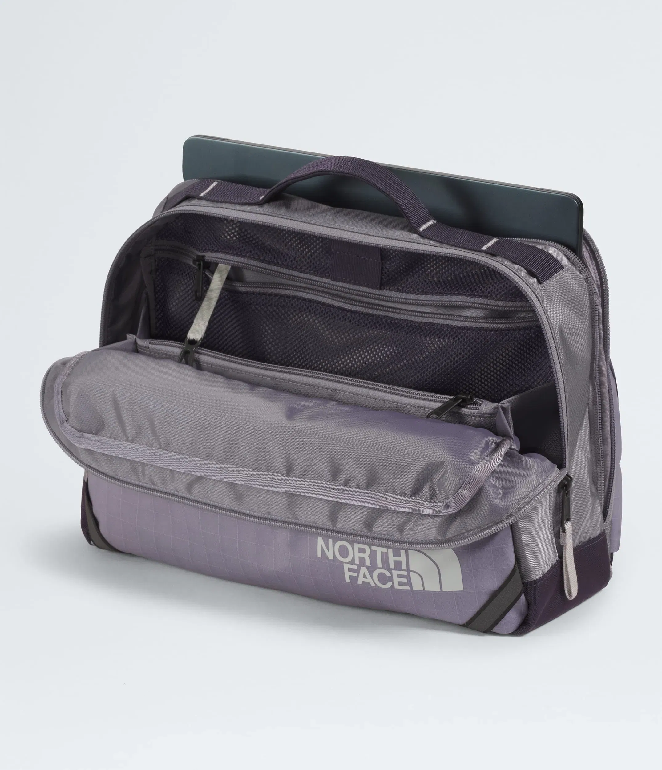 The North Face Base Camp™ Voyager Sling Transcendent Grey