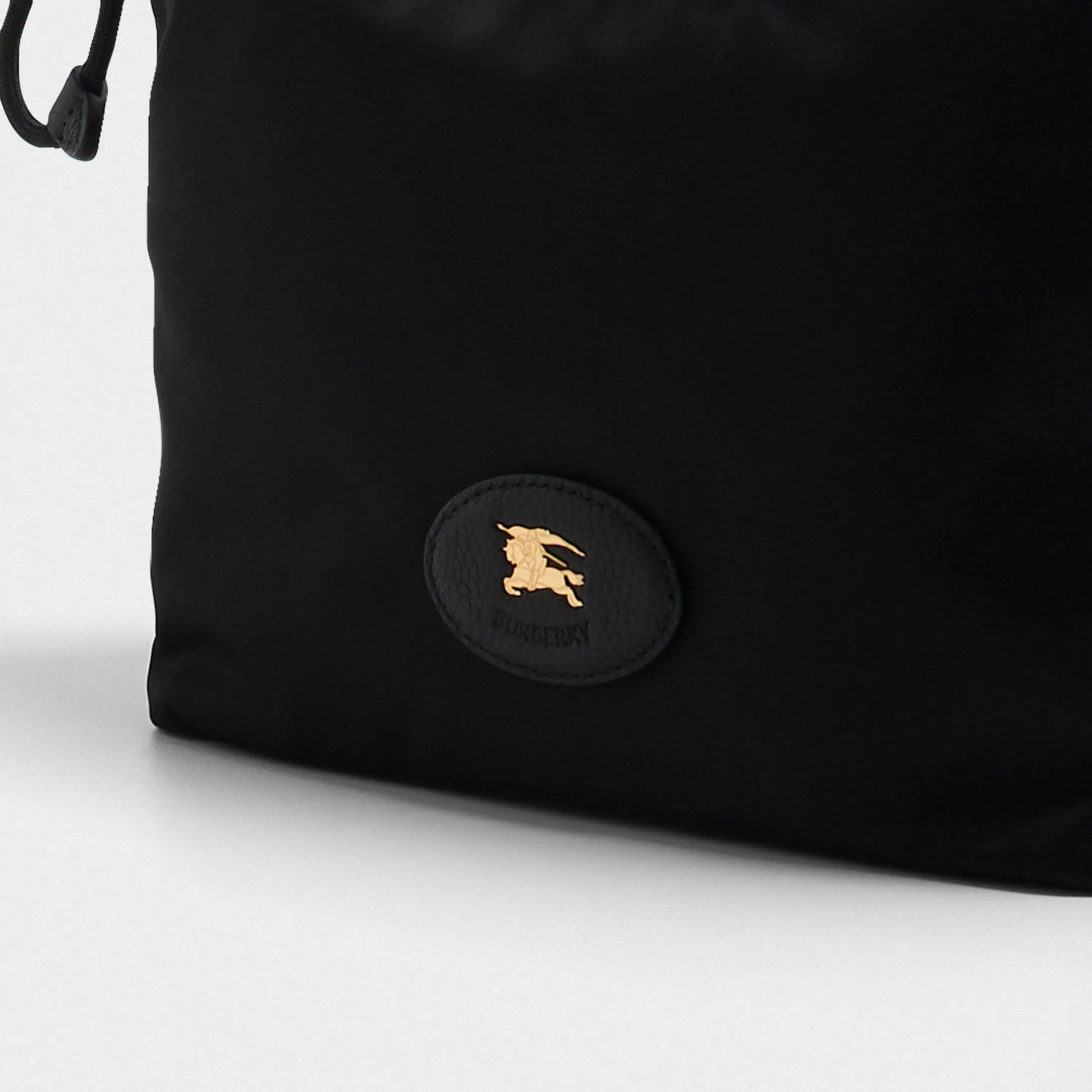 Barreled Midi Black Pouch